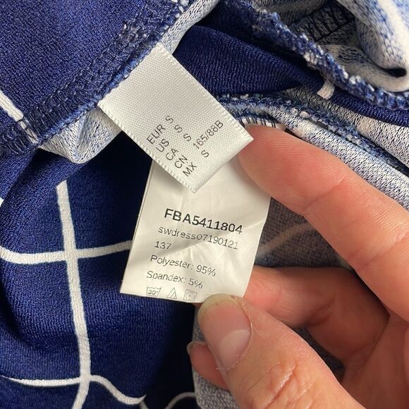 Navy & White Window Pane Plaid Stretch Fit & Flare Mock Neck Dress sz S - Picture 3 of 7